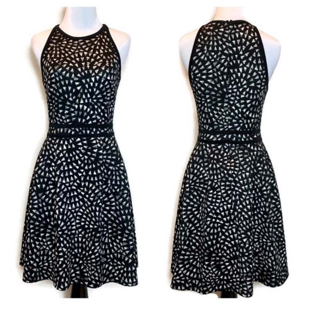 black and white triangle print dress